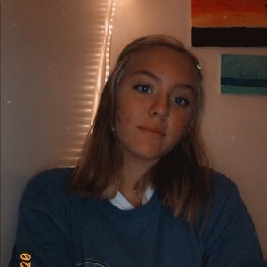 Meet your Posher, Hannah